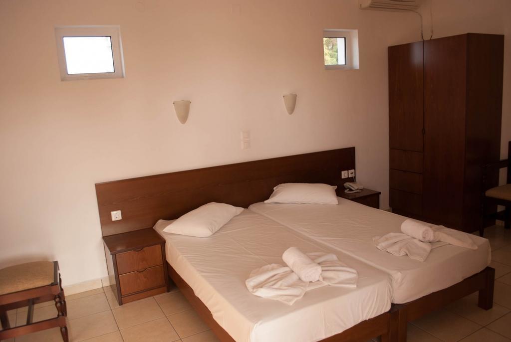 Thodorou Village Agia Marina Zimmer foto